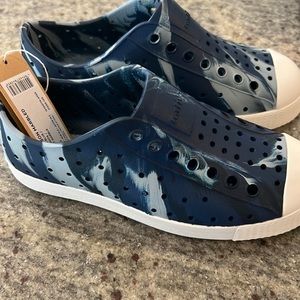 Natives marble navy unused